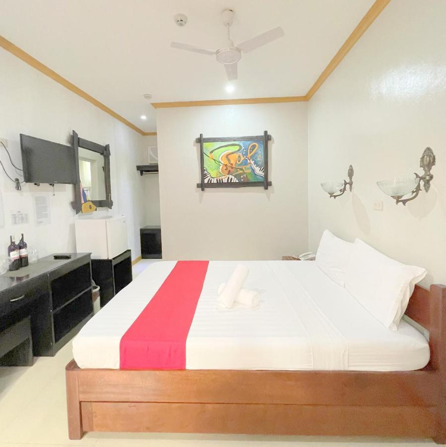 Reddoorz At New Casamila Hotel Palawan 公主港 外观 照片