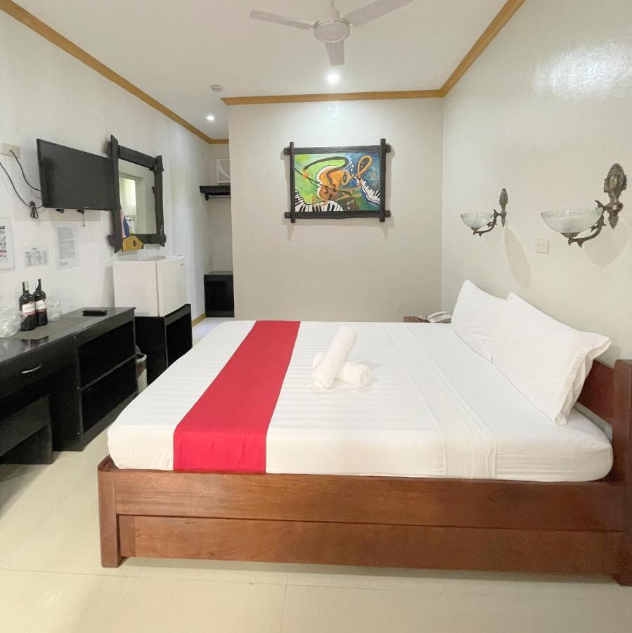 Reddoorz At New Casamila Hotel Palawan 公主港 外观 照片