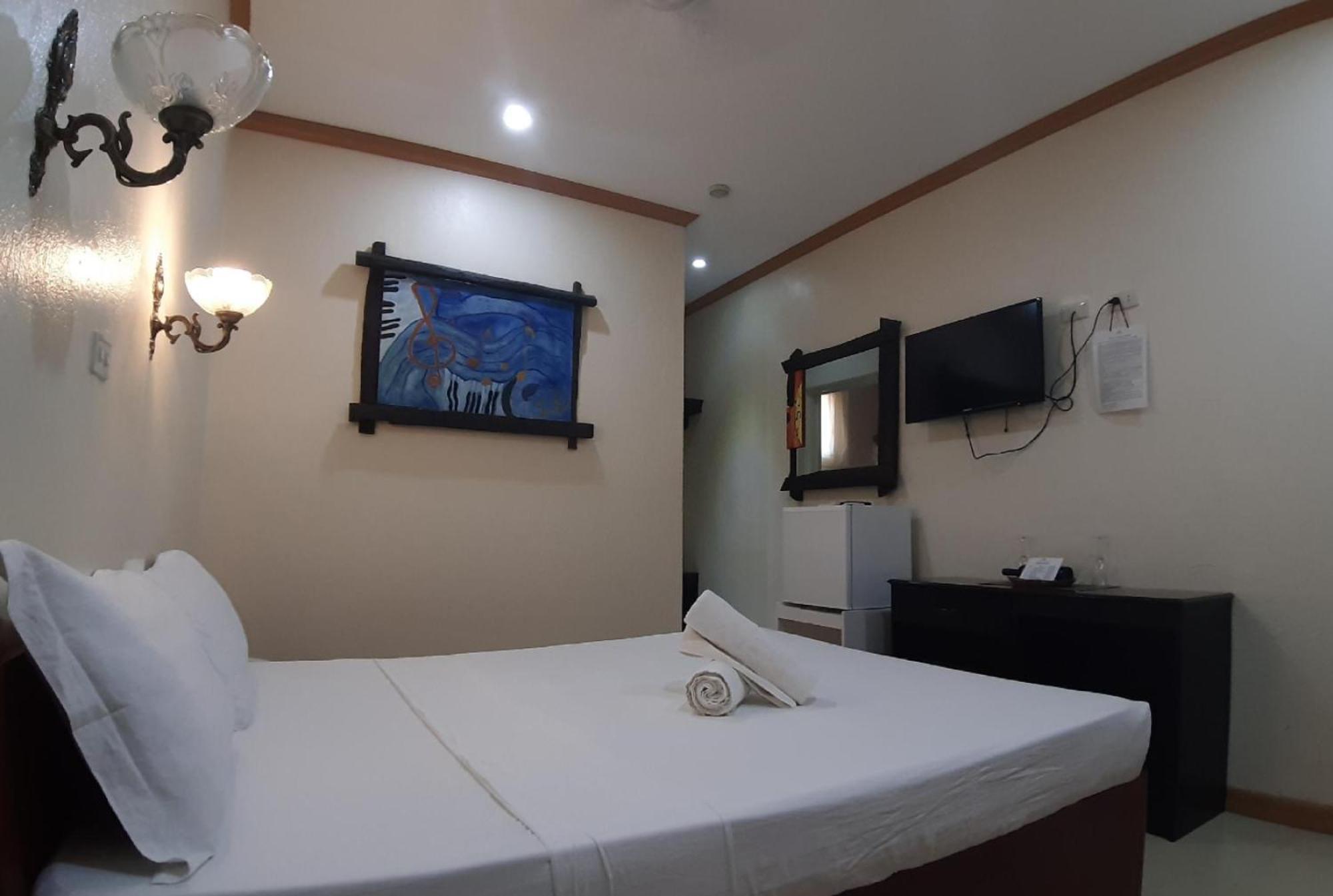 Reddoorz At New Casamila Hotel Palawan 公主港 外观 照片